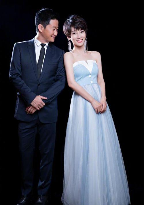 吴京谢楠被拍照片,幸福瞬间被捕捉！